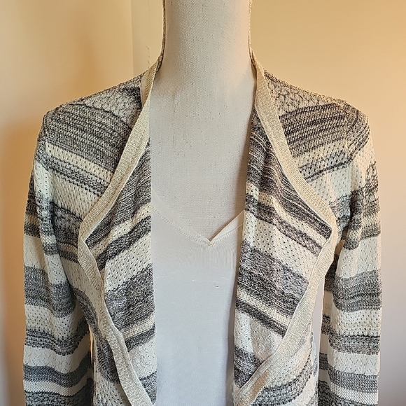 White House Black Market Cream and Black Striped Cardigan - Picture 2 of 6